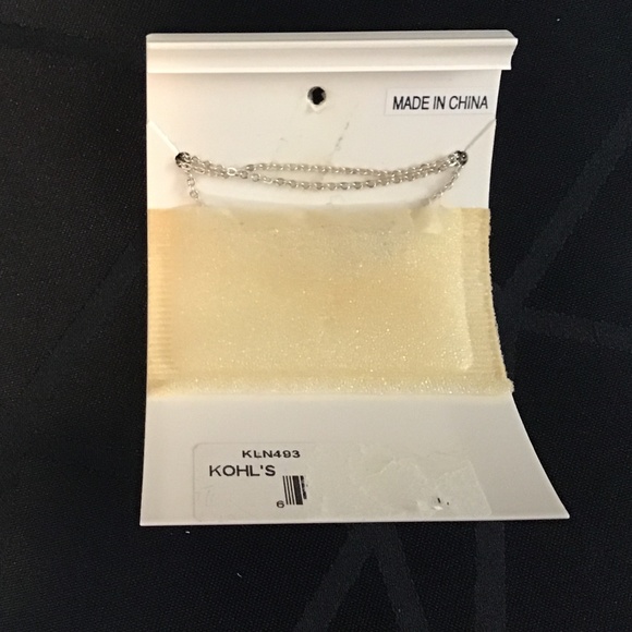 NWT Daisy Fuentes Beaded Open Circle Necklace - Picture 2 of 8